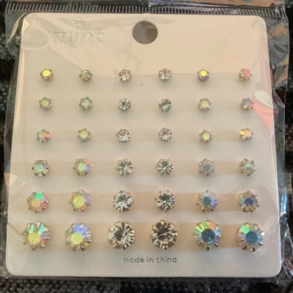 Mint Jewelry - Mint Brand 18 pair card of iridescent / crystal studs - Brand in Package